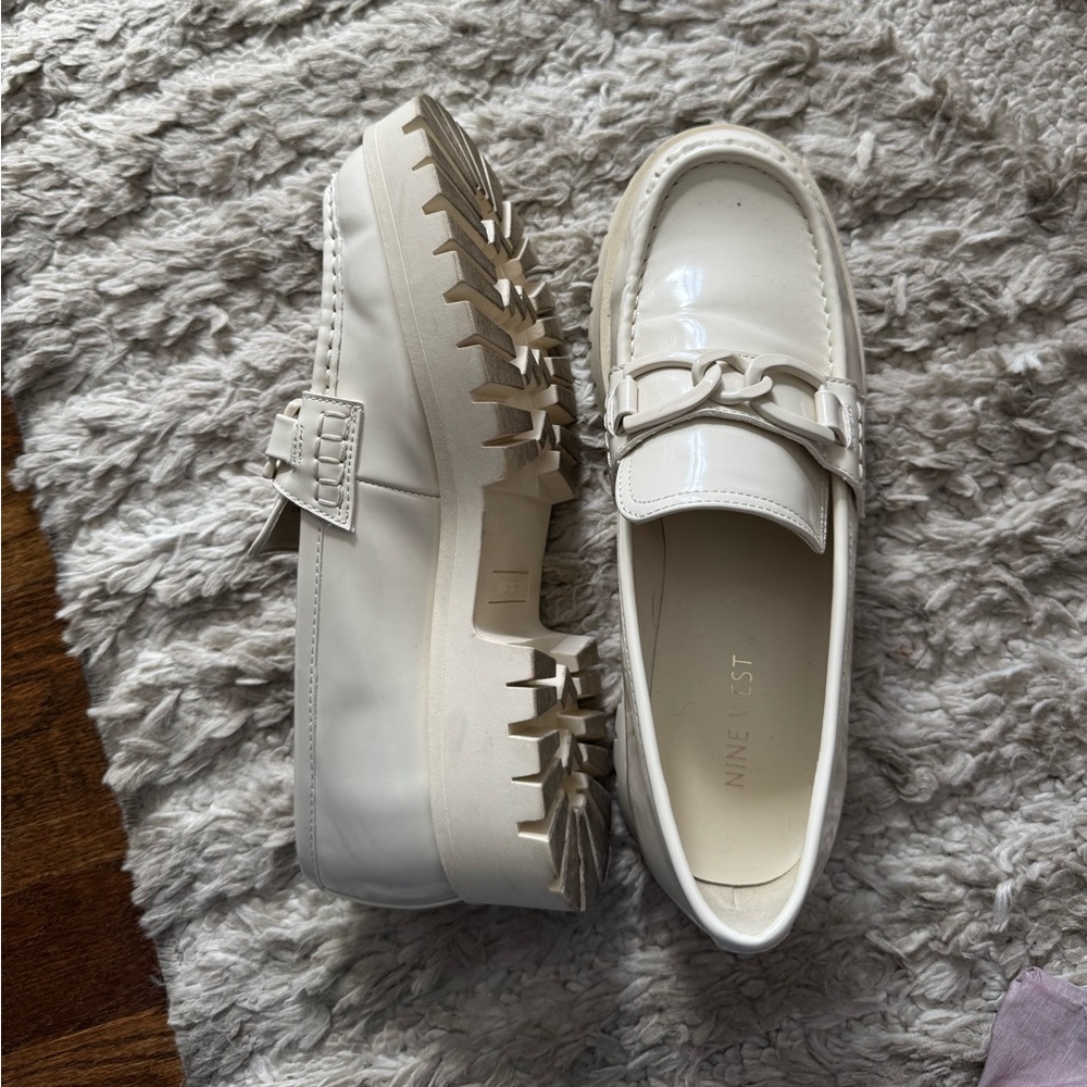 Nine West white chunky loafers #loafers #shoes
With 2-3 times max - Picture 2 of 4